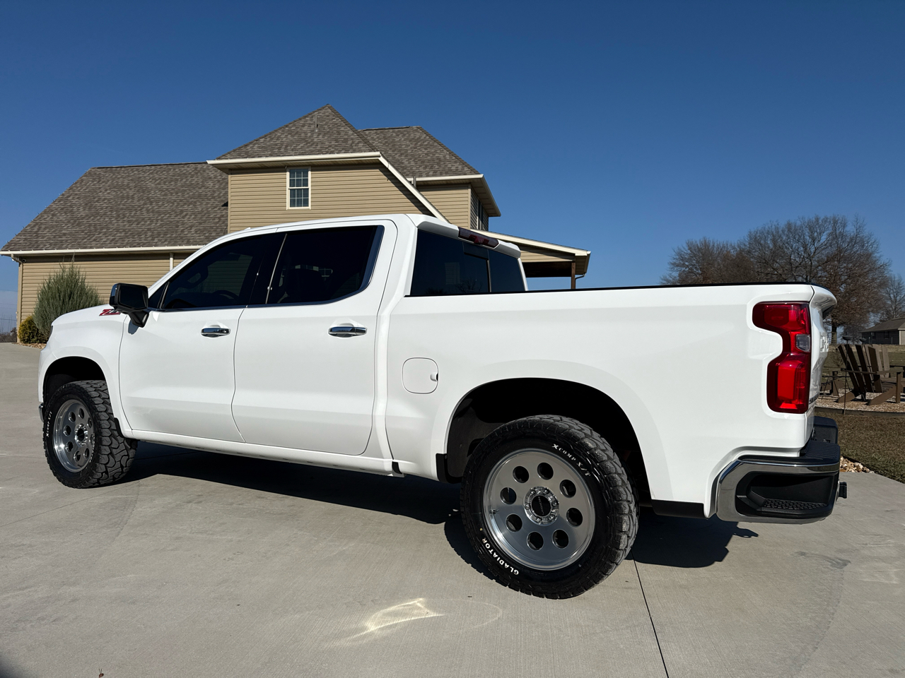 Chevrolet Silverado 1500 4WD Crew Cab 147" LTZ 2021