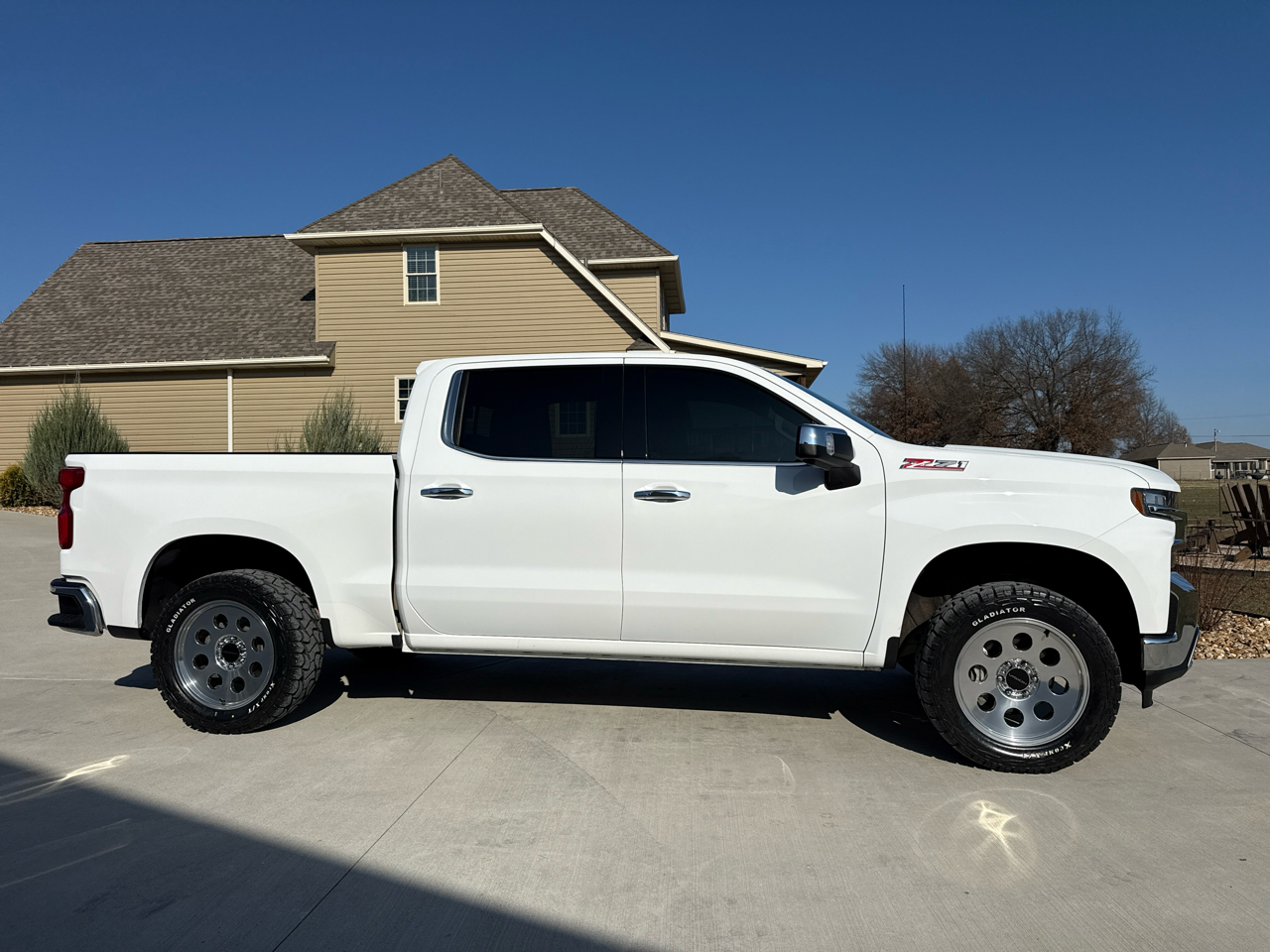 Chevrolet Silverado 1500 4WD Crew Cab 147" LTZ 2021