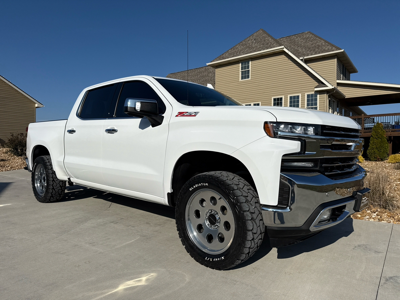 Chevrolet Silverado 1500 4WD Crew Cab 147" LTZ 2021
