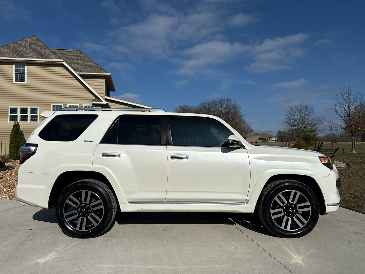 Toyota 4Runner Limited 4WD V6 2014