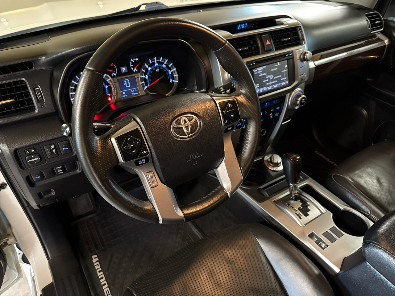 Toyota 4Runner Limited 4WD V6 2014