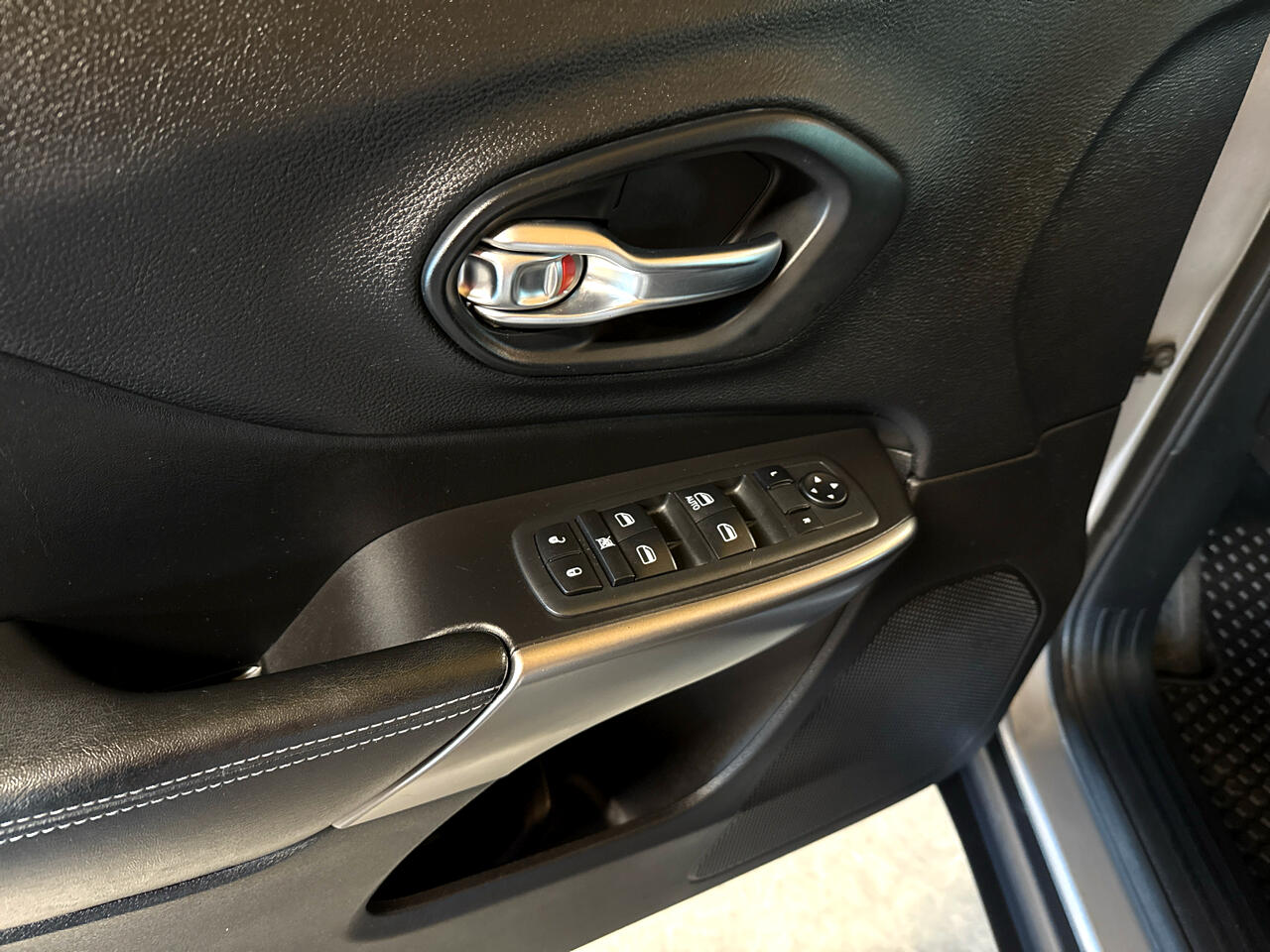 Jeep Cherokee Latitude 4x4 2020