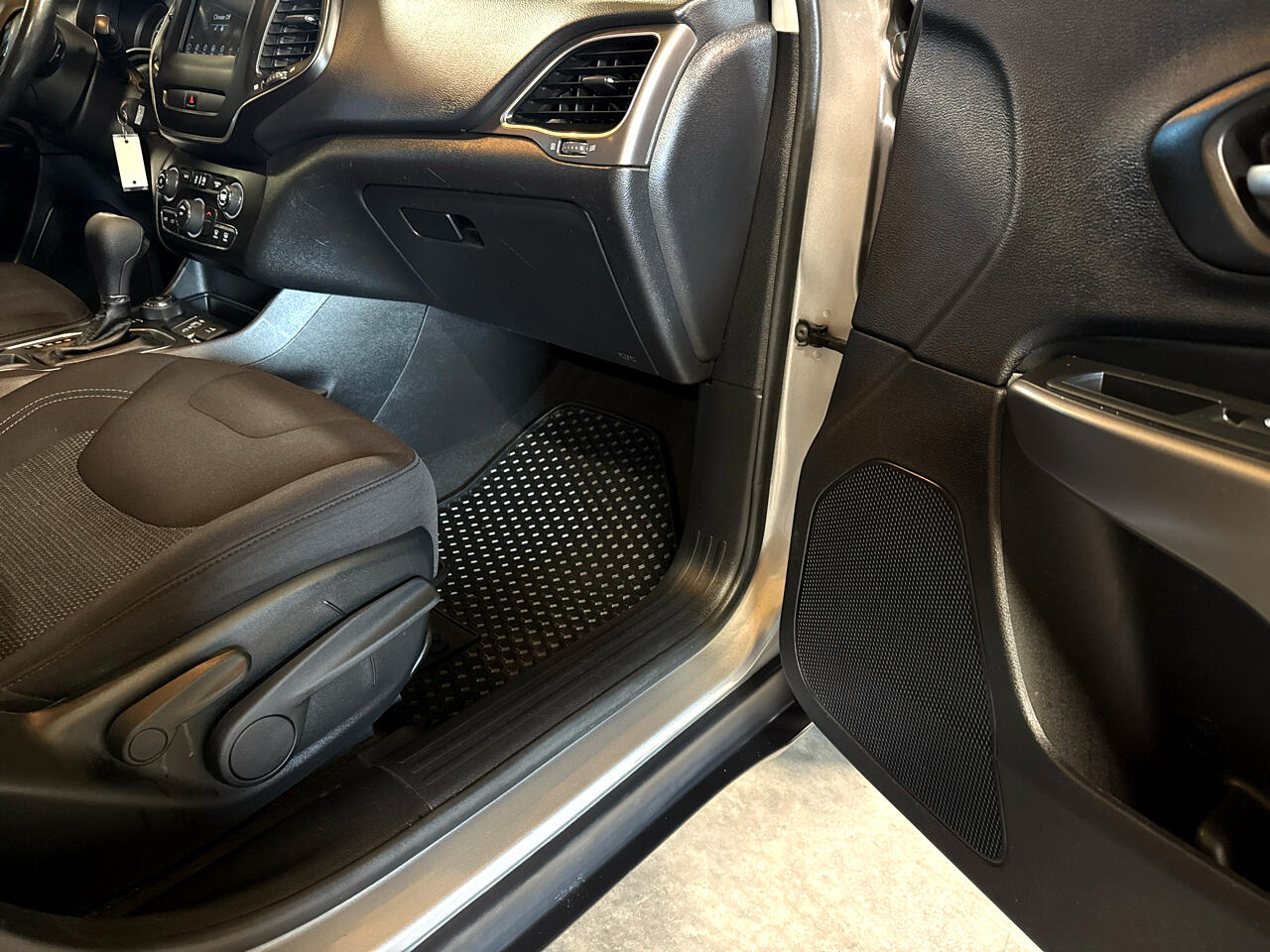 Jeep Cherokee Latitude 4x4 2020