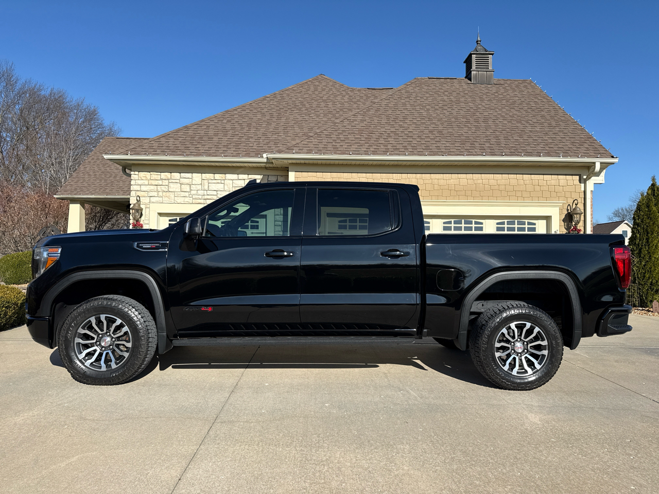 GMC Sierra 1500 AT4 Crew Cab 4WD 2021