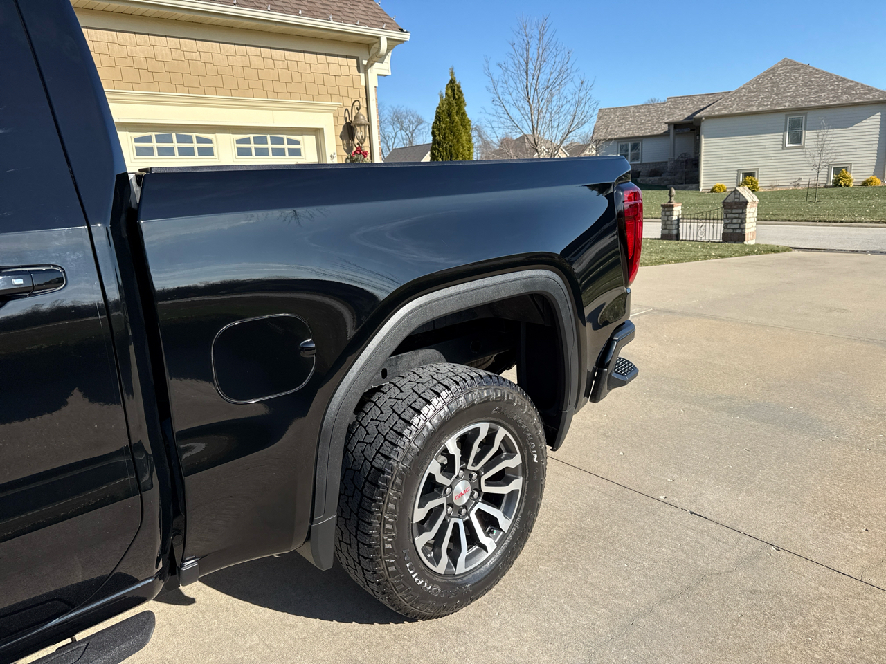 GMC Sierra 1500 AT4 Crew Cab 4WD 2021