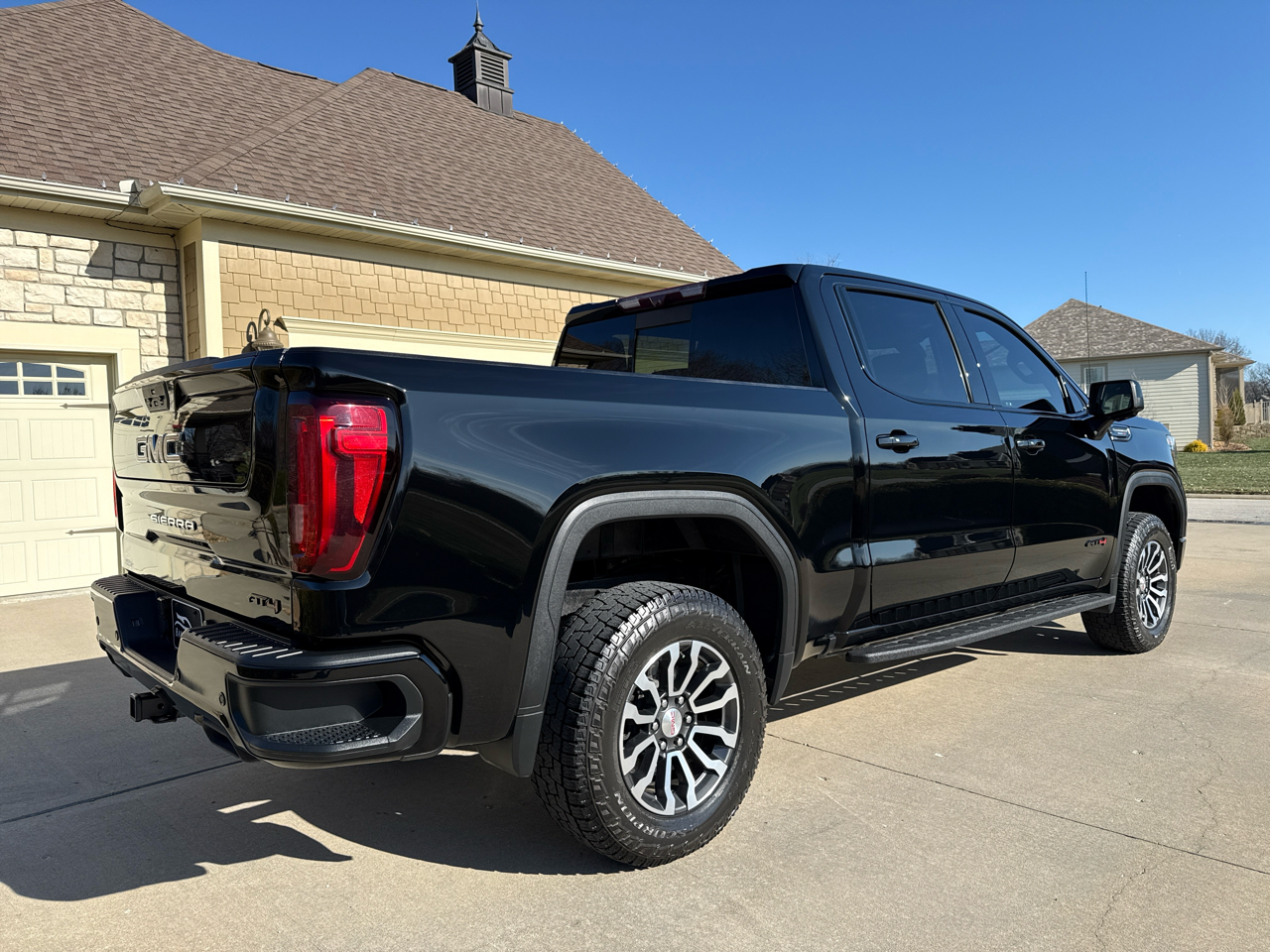 GMC Sierra 1500 AT4 Crew Cab 4WD 2021