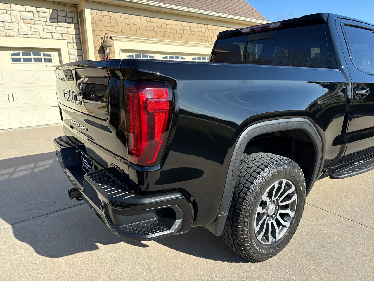 GMC Sierra 1500 AT4 Crew Cab 4WD 2021