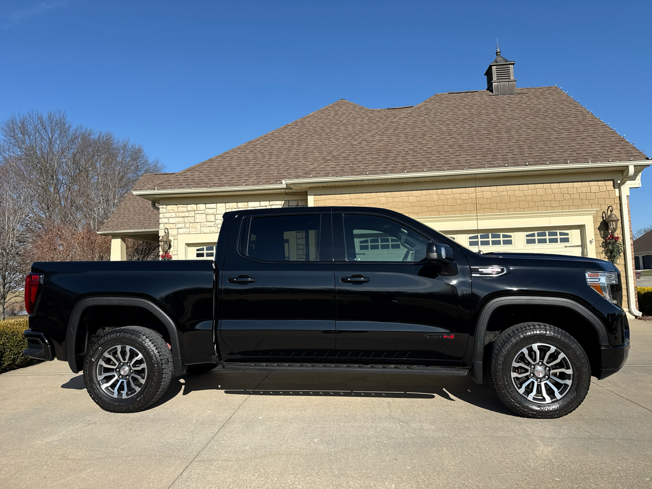 GMC Sierra 1500 AT4 Crew Cab 4WD 2021
