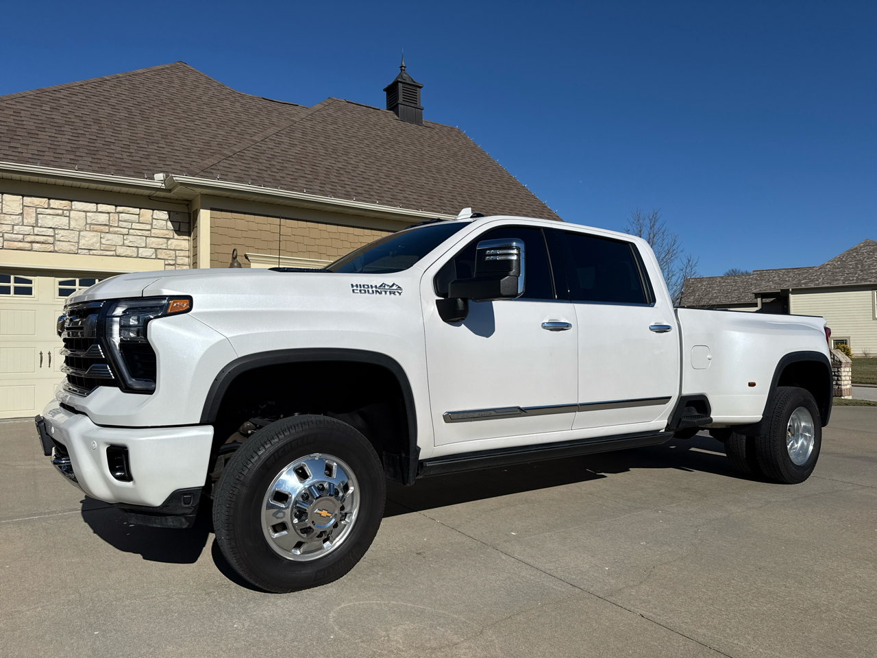 2025 Chevrolet Silverado 3500HD 4WD Crew Cab 172" High Country