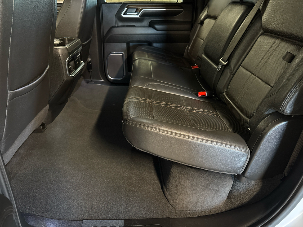 Chevrolet Silverado 3500HD 4WD Crew Cab 172" High Country 2025