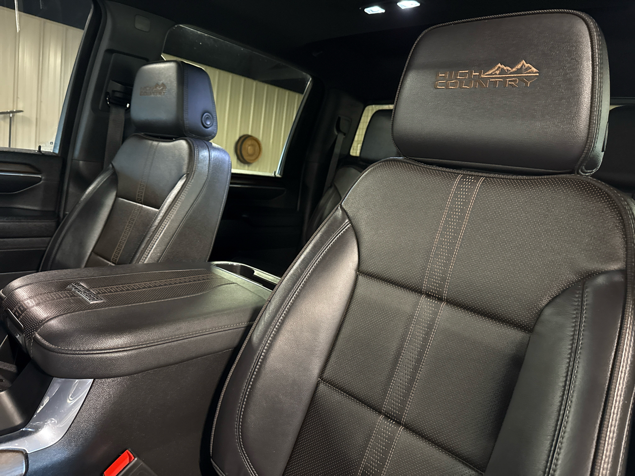 Chevrolet Silverado 3500HD 4WD Crew Cab 172" High Country 2025