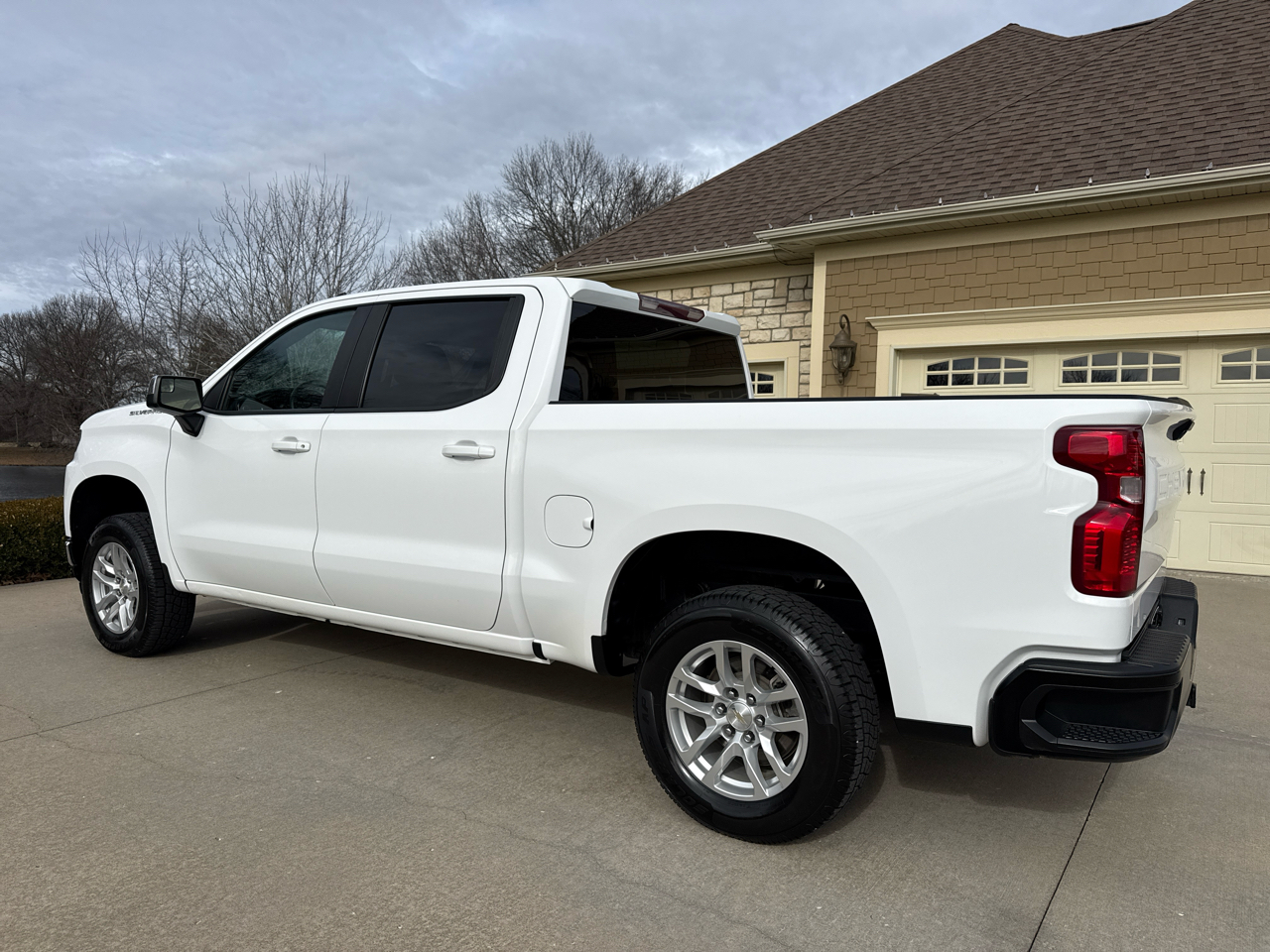Chevrolet Silverado 1500 4WD Crew Cab 147" LT 2020