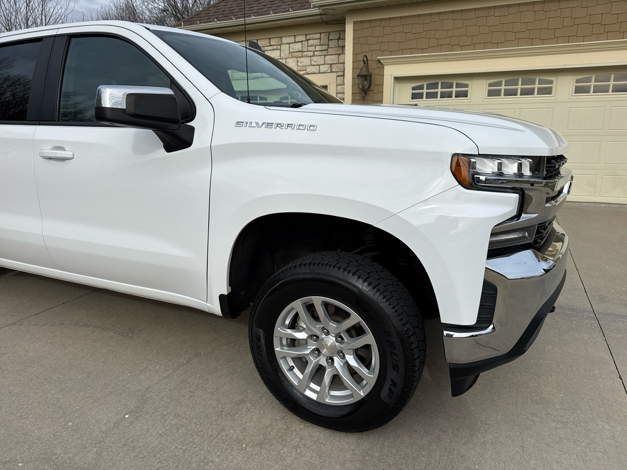 Chevrolet Silverado 1500 4WD Crew Cab 147" LT 2020