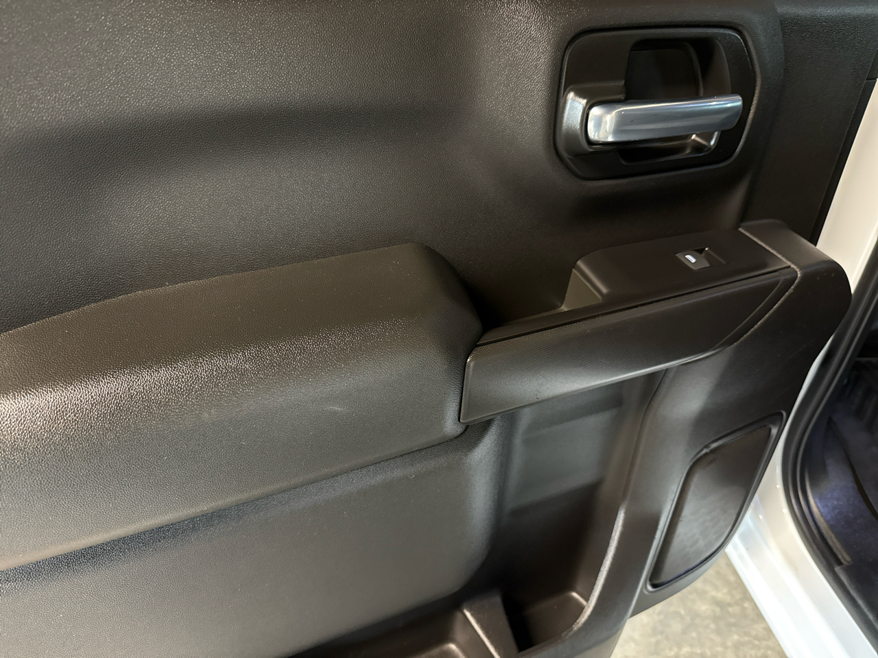 Chevrolet Silverado 1500 4WD Crew Cab 147" LT 2020