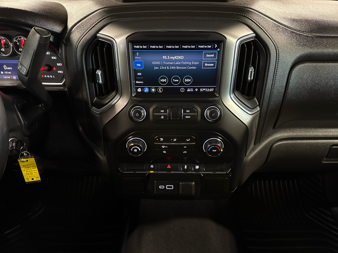 Chevrolet Silverado 1500 4WD Crew Cab 147" LT 2020