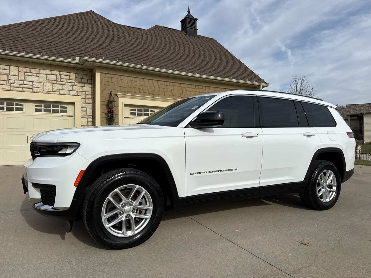 Jeep Grand Cherokee L Laredo 4x4 2022