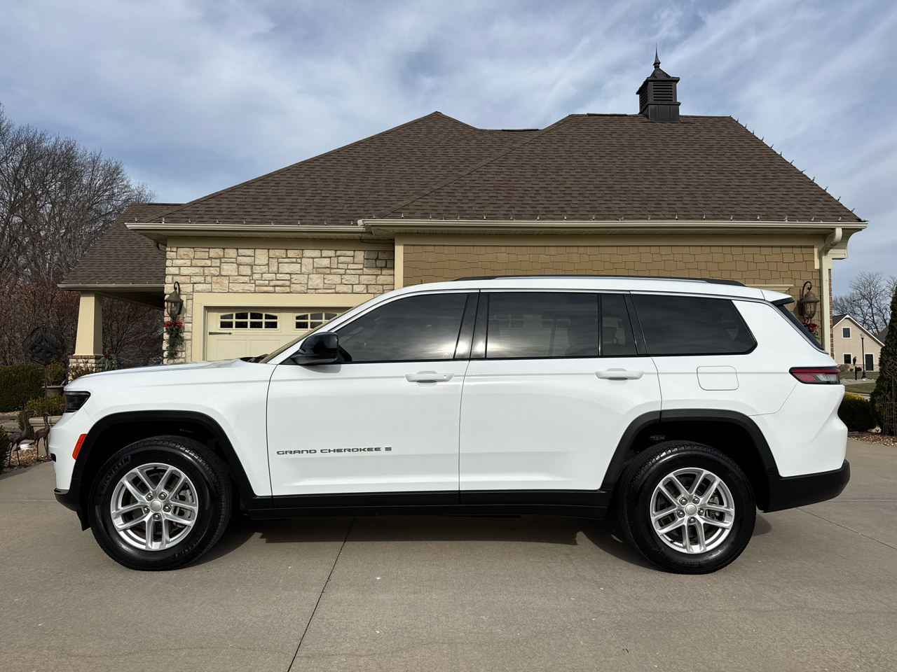 Jeep Grand Cherokee L Laredo 4x4 2022