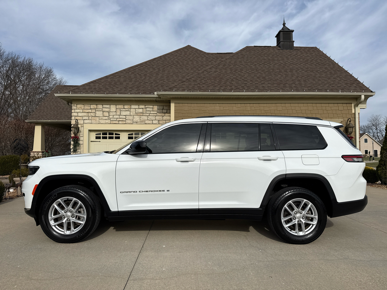 Jeep Grand Cherokee L Laredo 4x4 2022