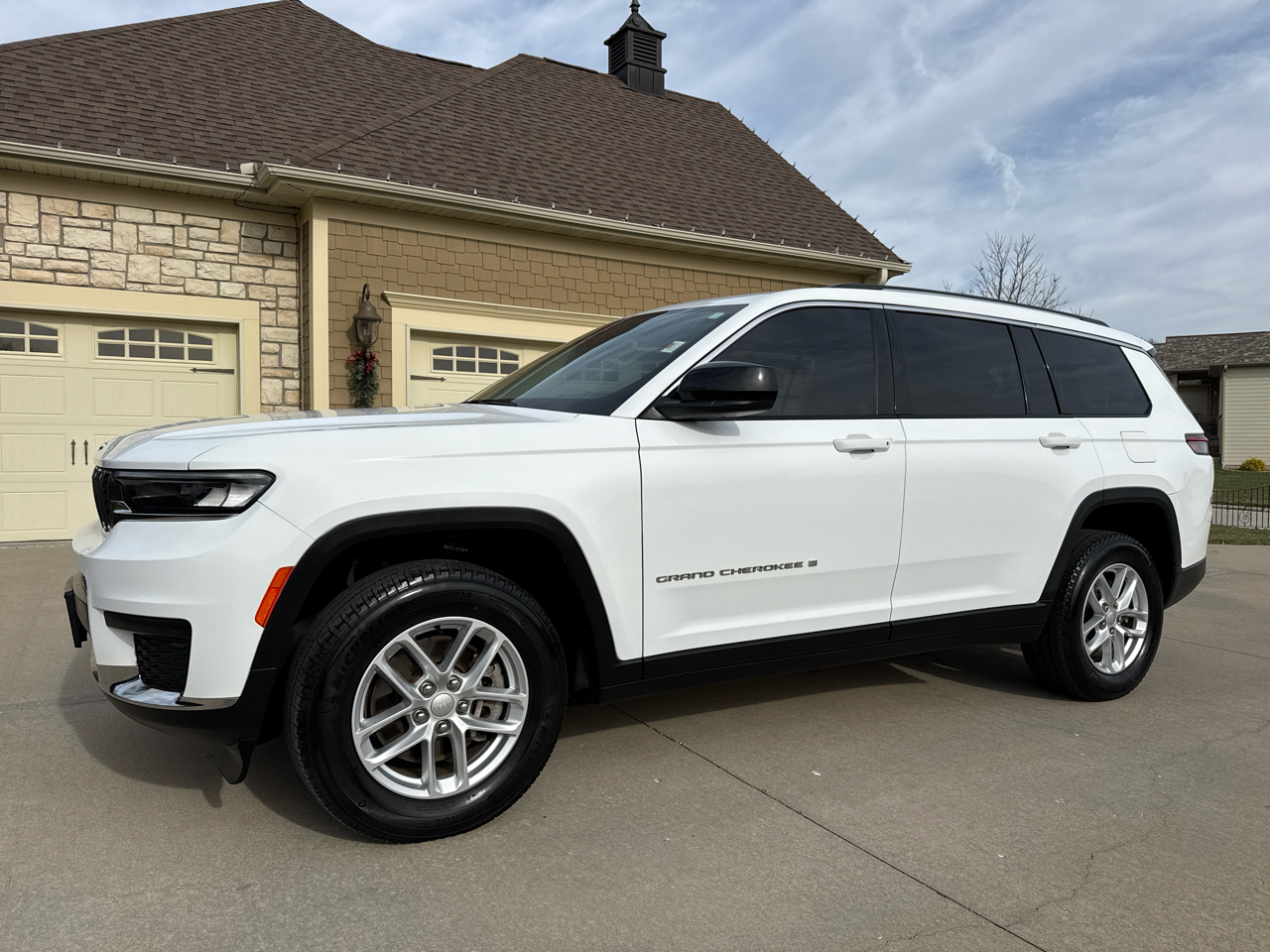 Jeep Grand Cherokee L Laredo 4x4 2022