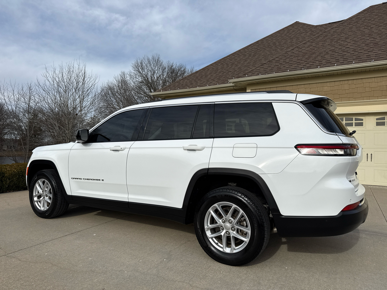 Jeep Grand Cherokee L Laredo 4x4 2022
