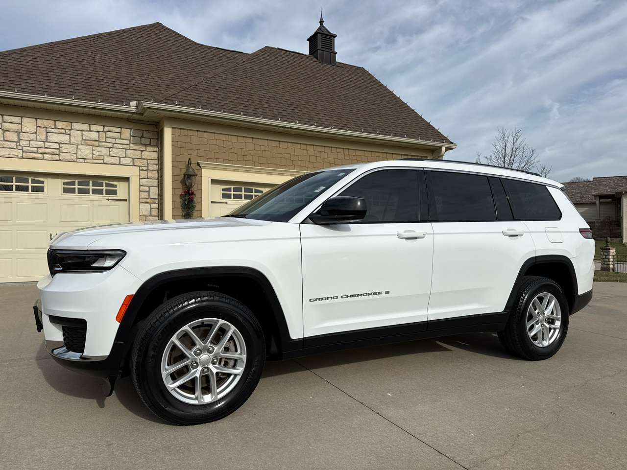 Jeep Grand Cherokee L Laredo 4x4 2022