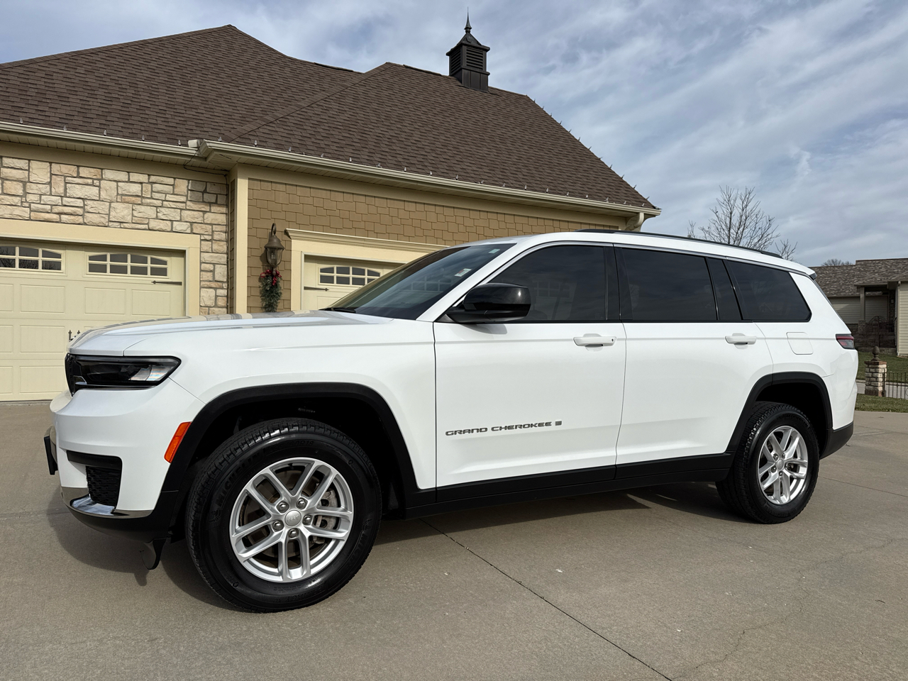 Jeep Grand Cherokee L Laredo 4x4 2022