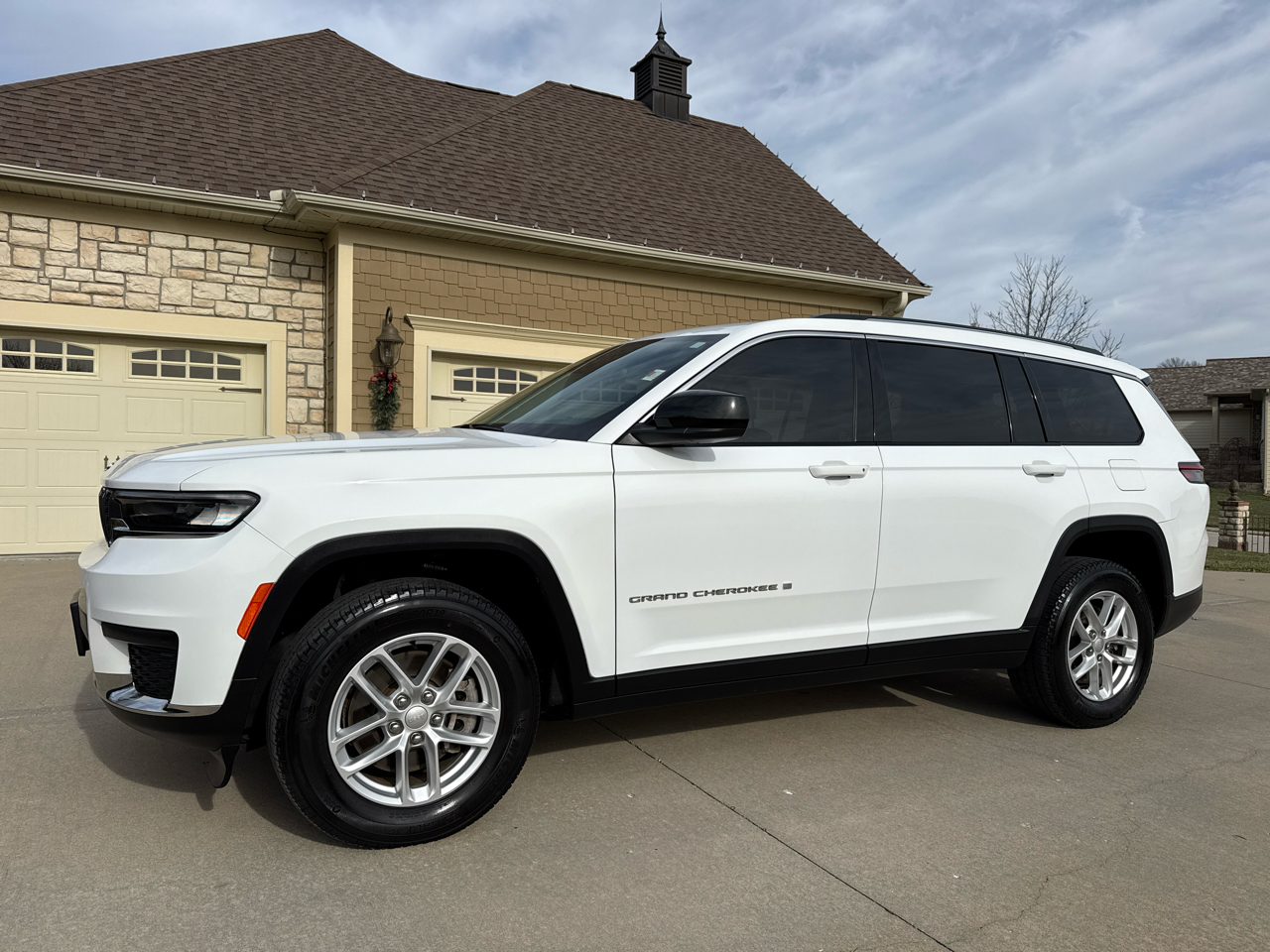 Jeep Grand Cherokee L Laredo 4x4 2022