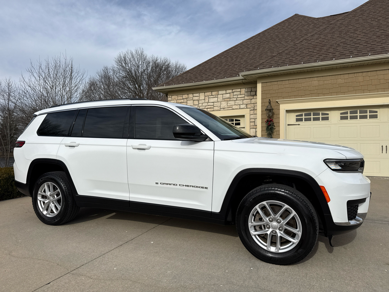 Jeep Grand Cherokee L Laredo 4x4 2022