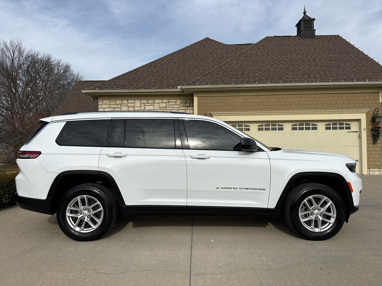 Jeep Grand Cherokee L Laredo 4x4 2022