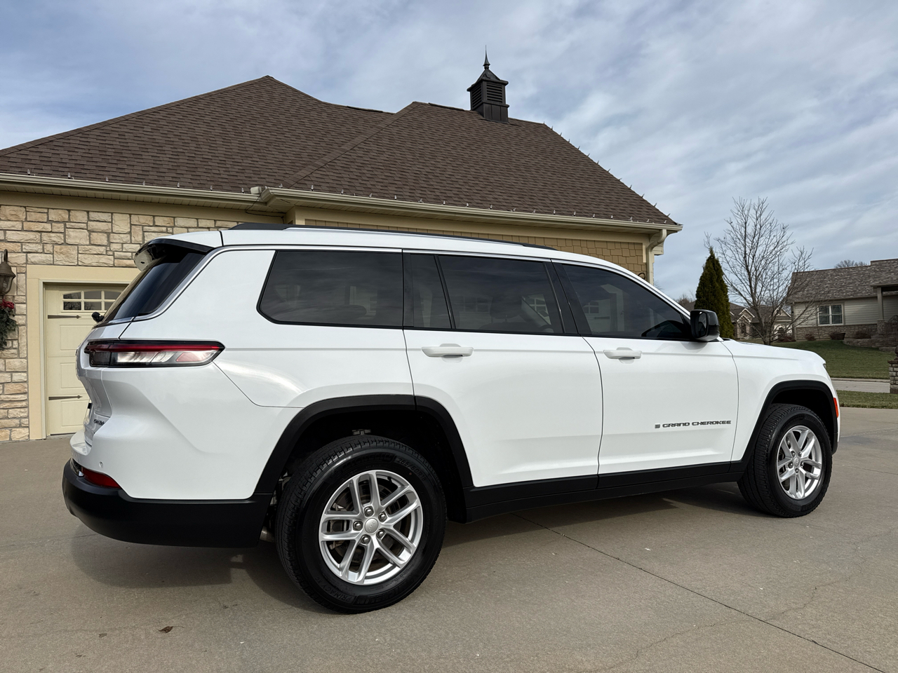 Jeep Grand Cherokee L Laredo 4x4 2022