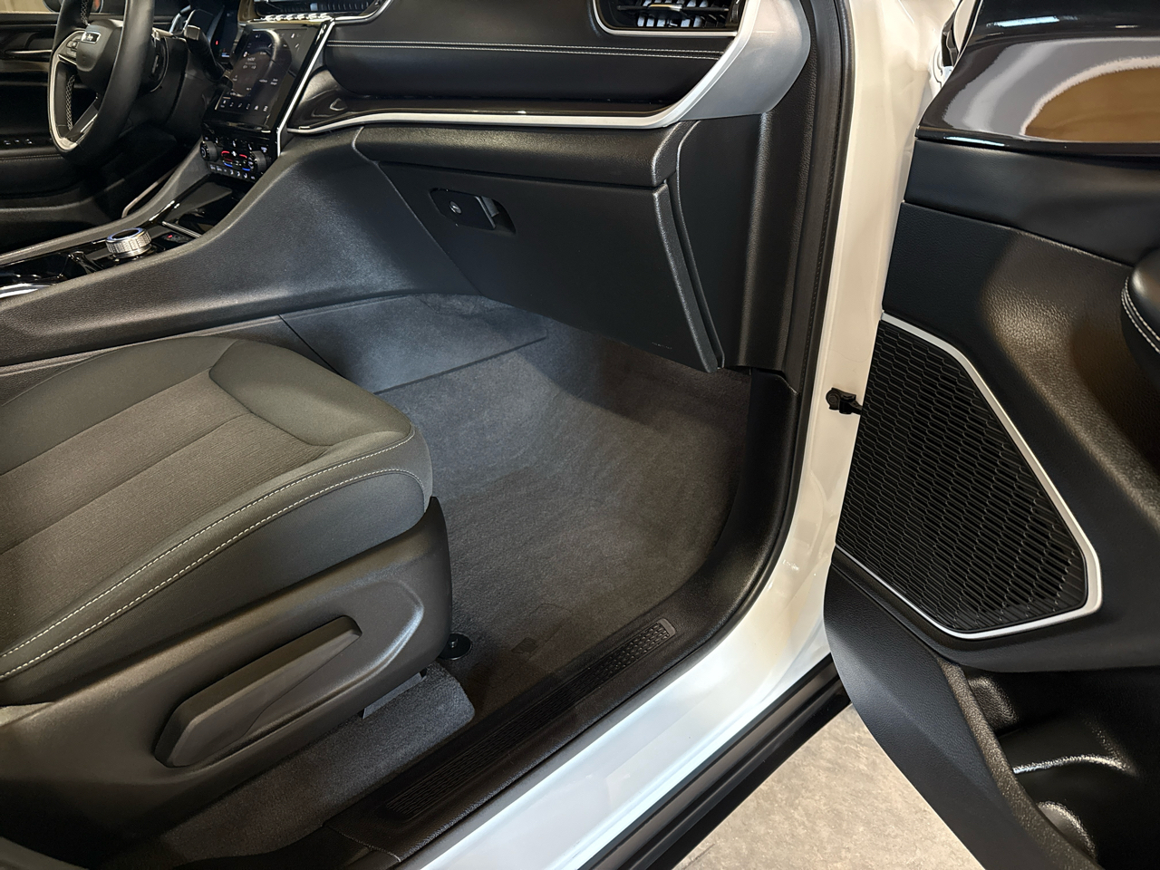 Jeep Grand Cherokee L Laredo 4x4 2022