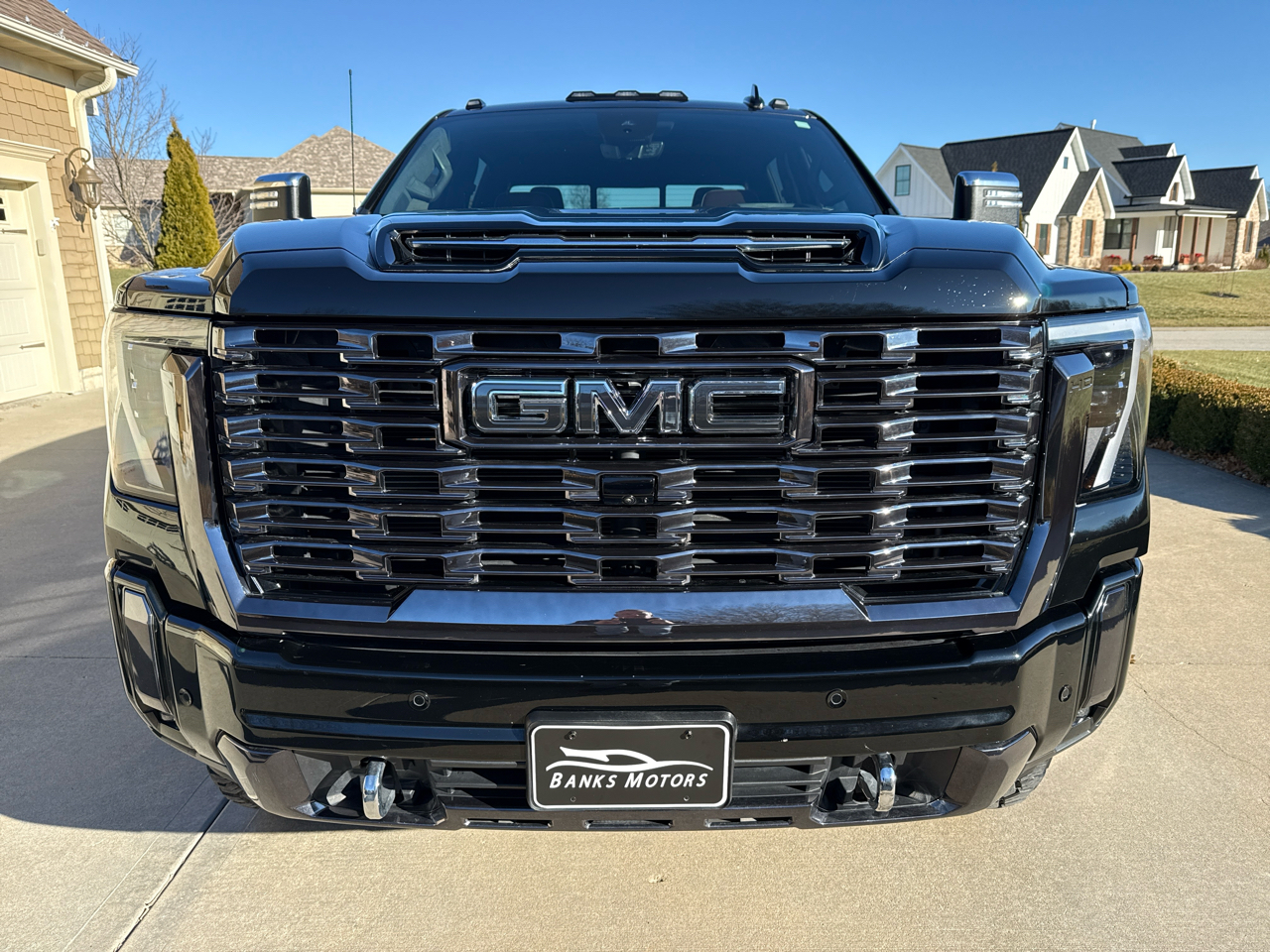 GMC Sierra 2500HD Denali Ultimate Crew Cab 4WD 2024