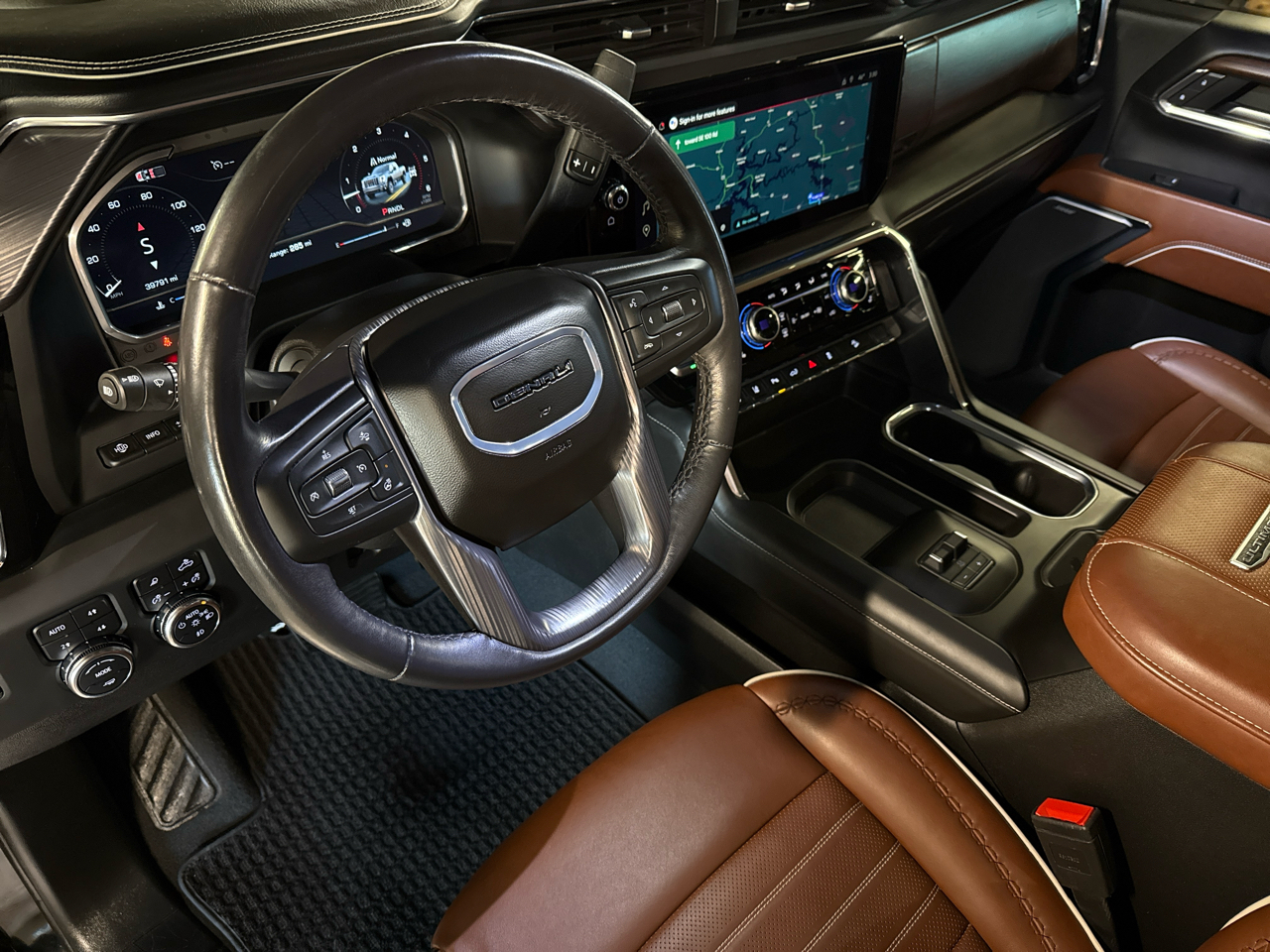 GMC Sierra 2500HD Denali Ultimate Crew Cab 4WD 2024