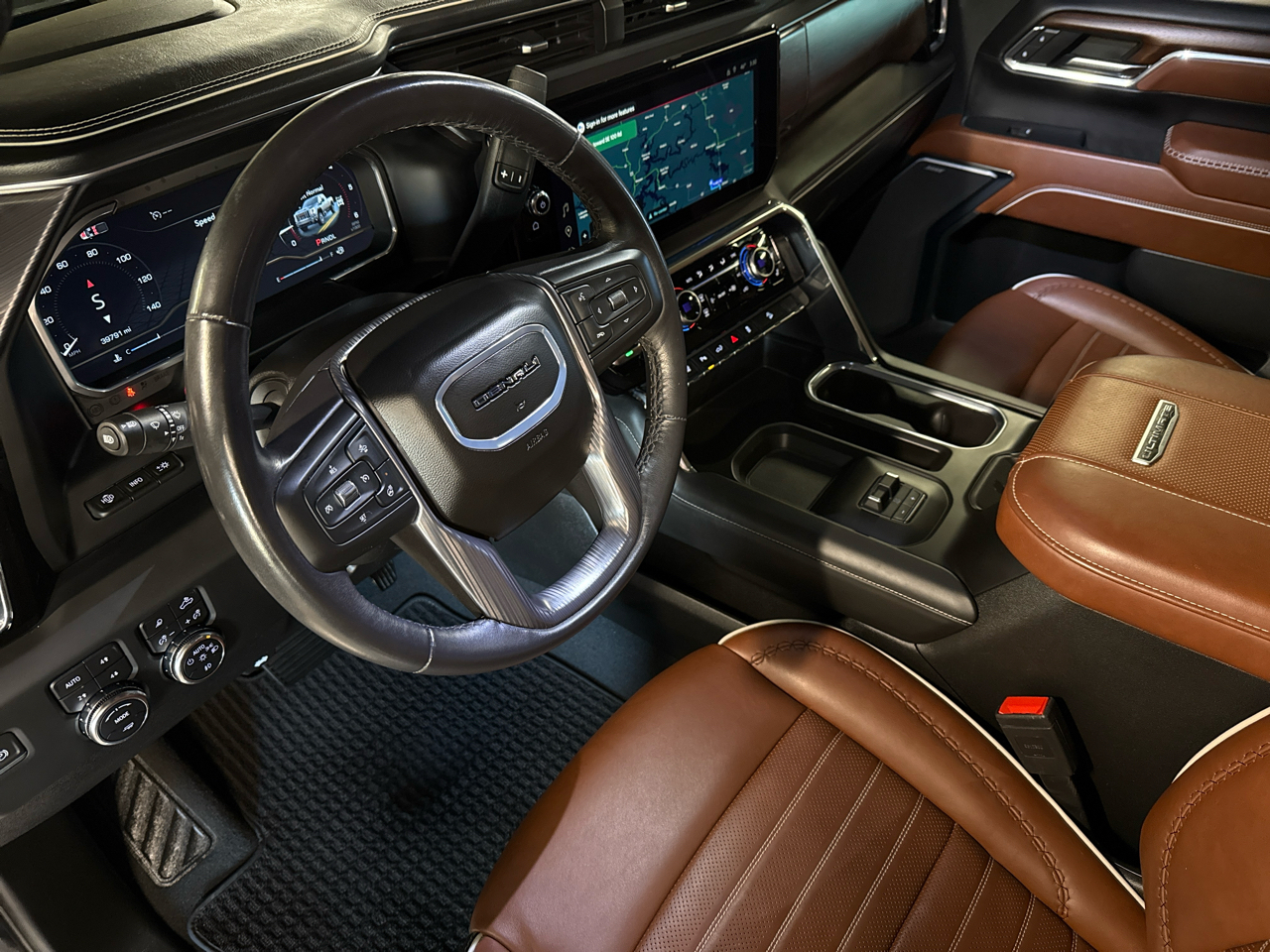 GMC Sierra 2500HD Denali Ultimate Crew Cab 4WD 2024