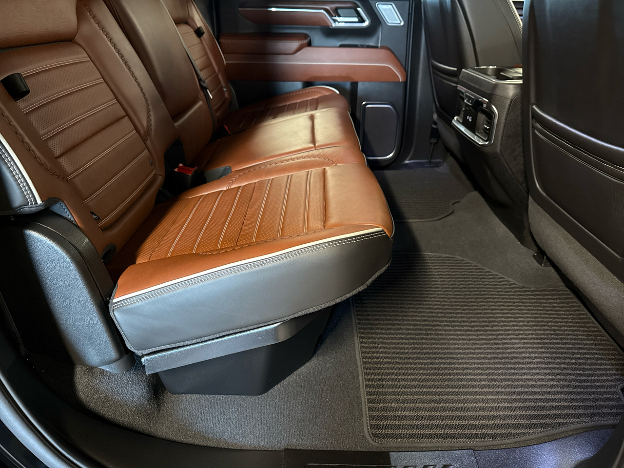 GMC Sierra 2500HD Denali Ultimate Crew Cab 4WD 2024