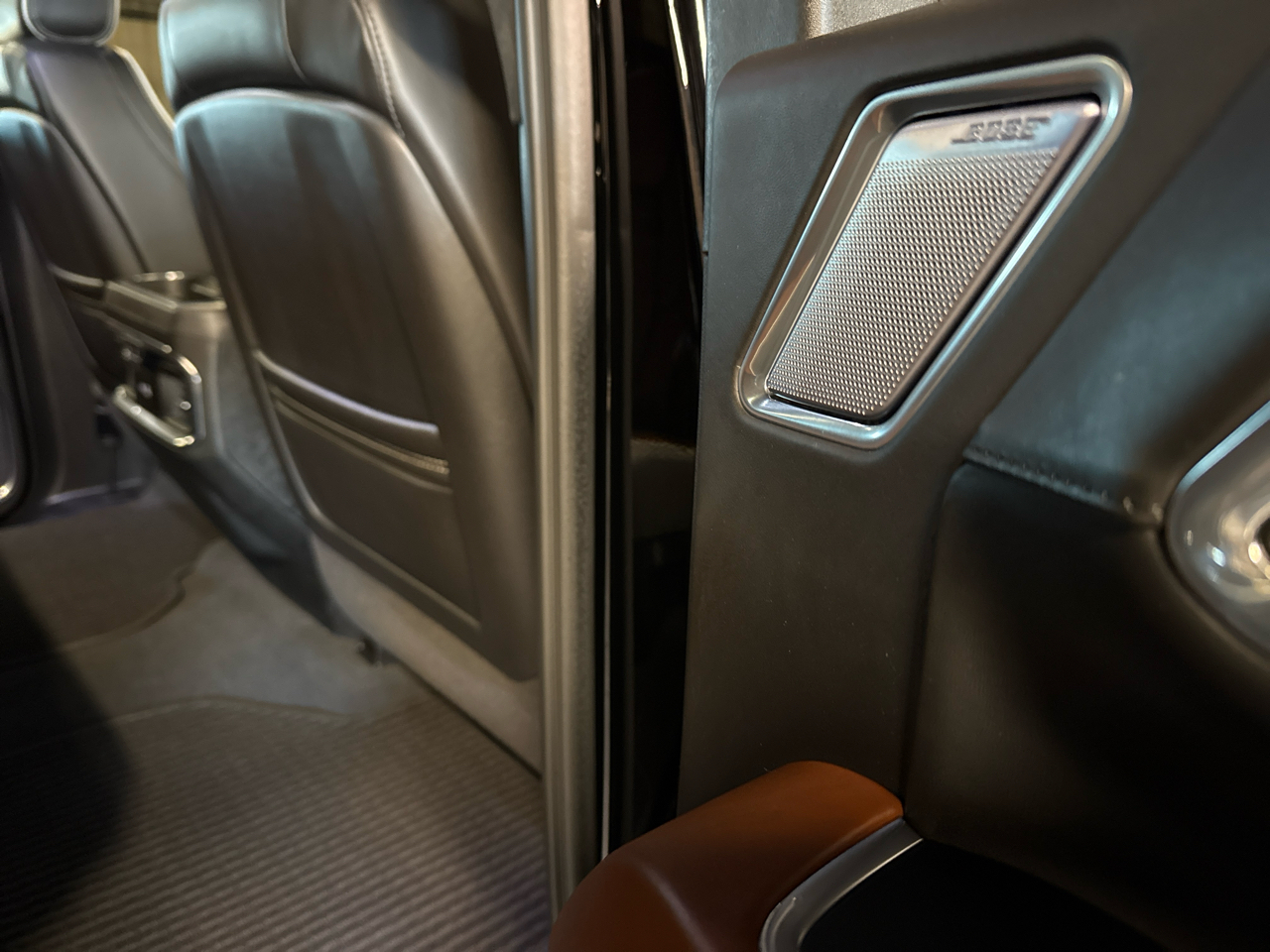 GMC Sierra 2500HD Denali Ultimate Crew Cab 4WD 2024