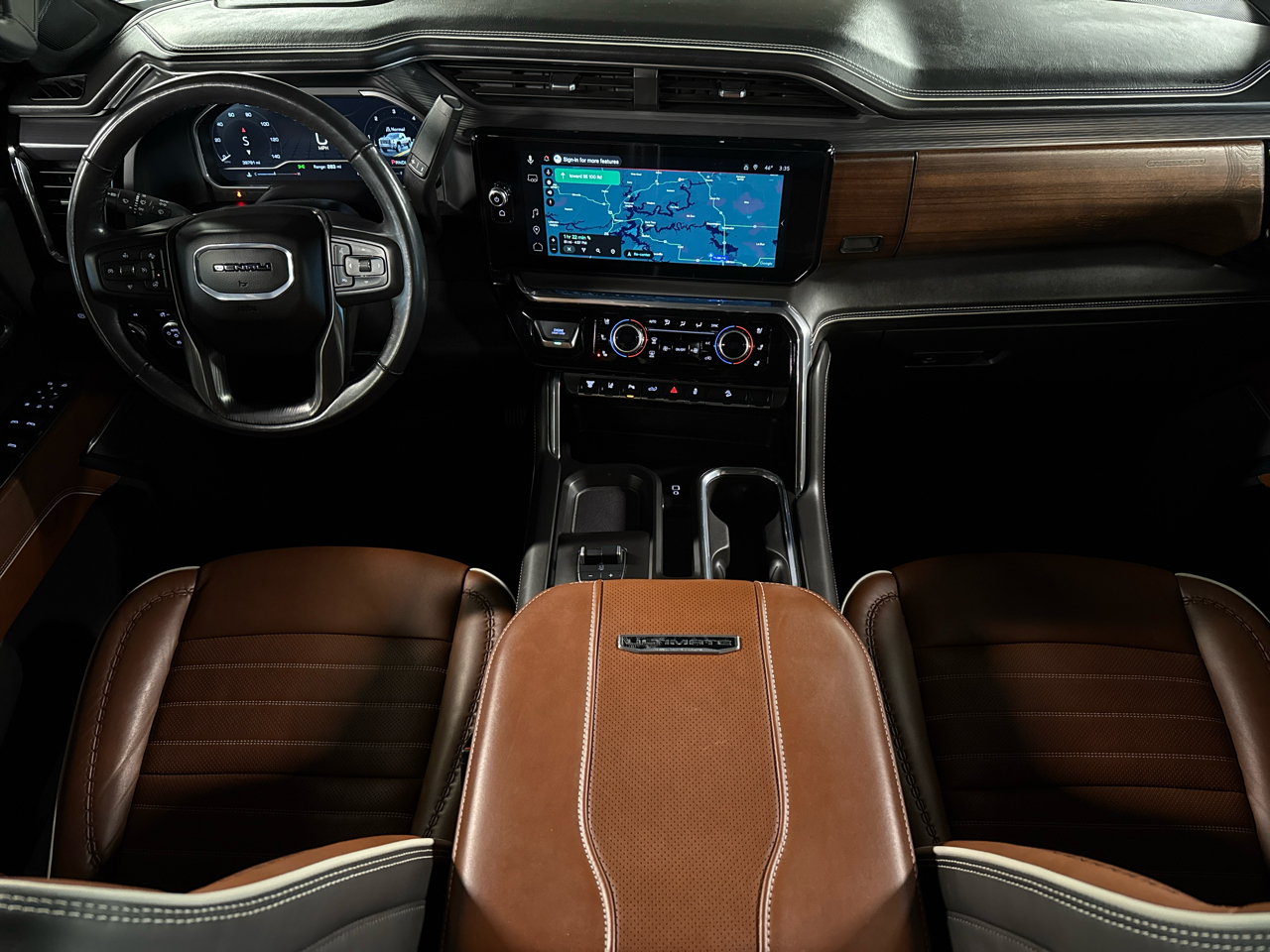 GMC Sierra 2500HD Denali Ultimate Crew Cab 4WD 2024