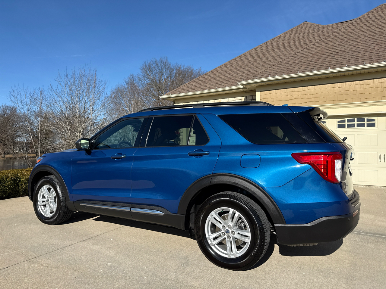 Ford Explorer XLT 4WD 2020