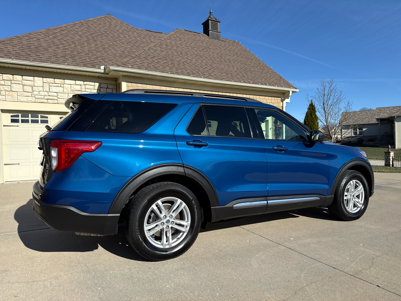 Ford Explorer XLT 4WD 2020