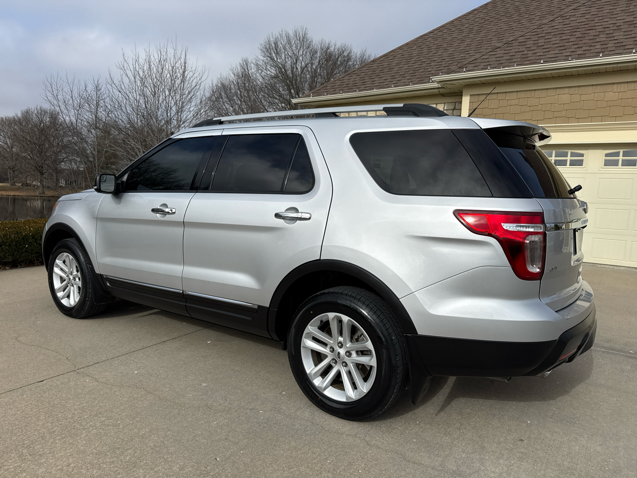 Ford Explorer 4WD 4dr XLT 2014