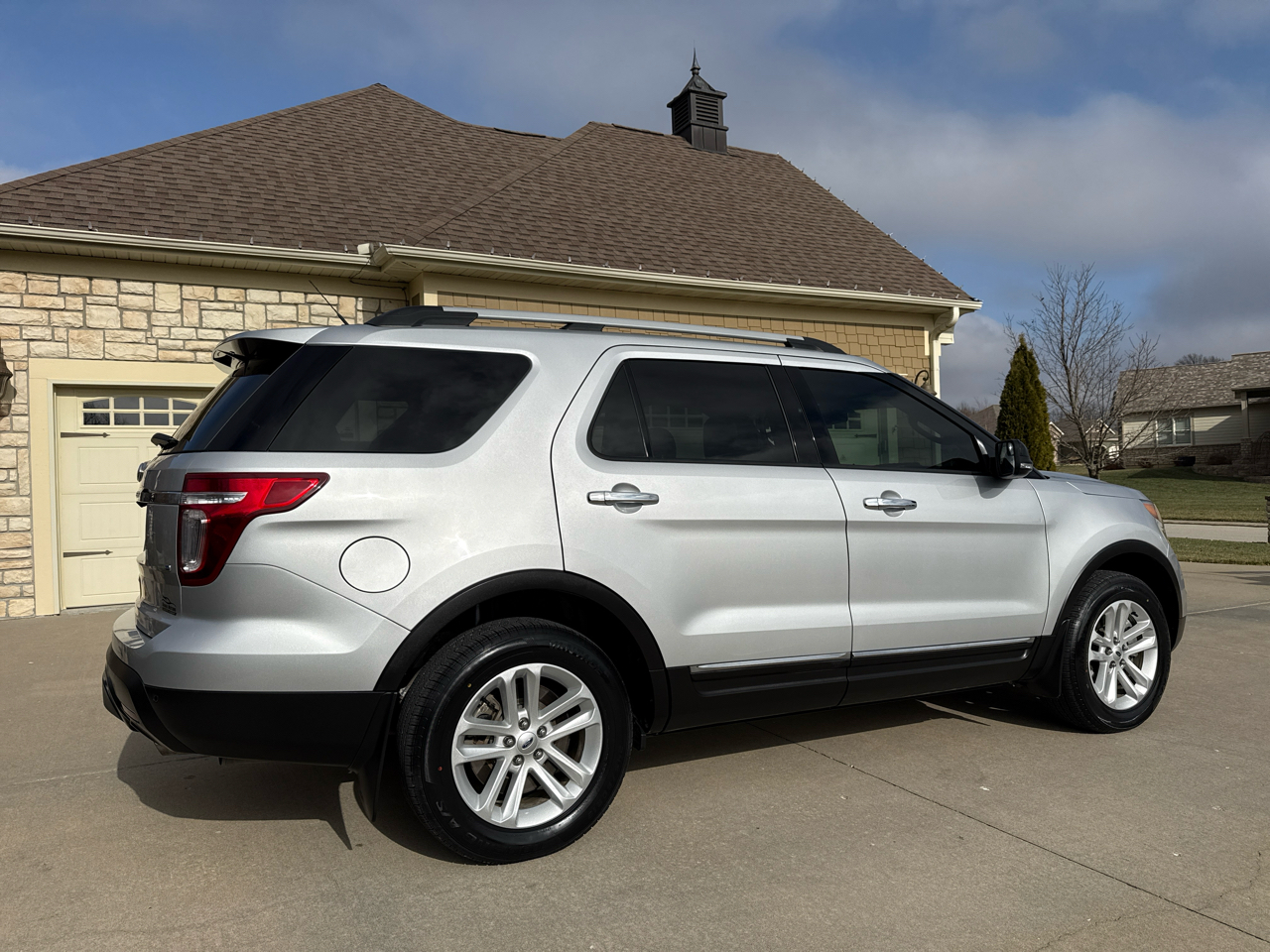Ford Explorer 4WD 4dr XLT 2014