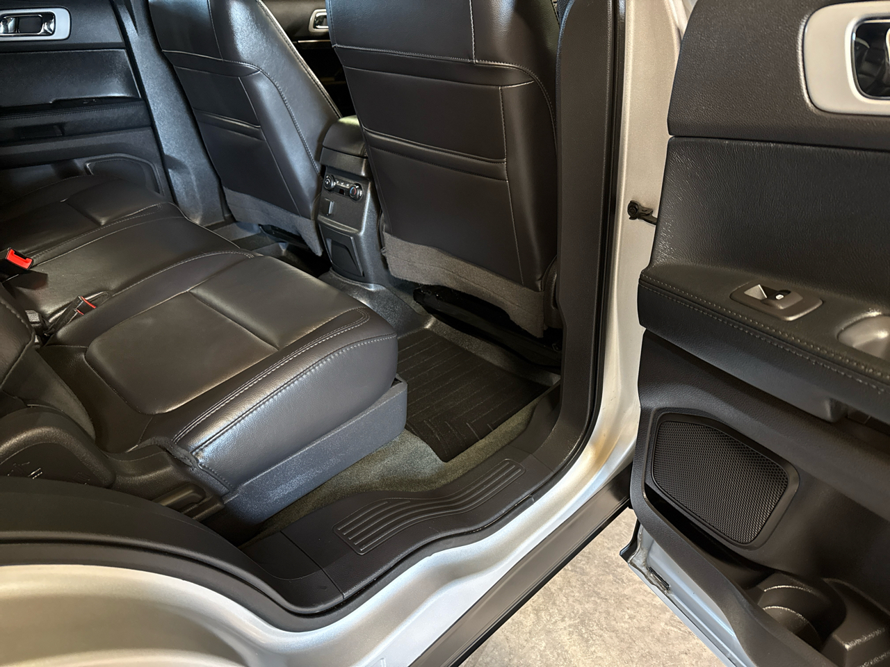 Ford Explorer 4WD 4dr XLT 2014