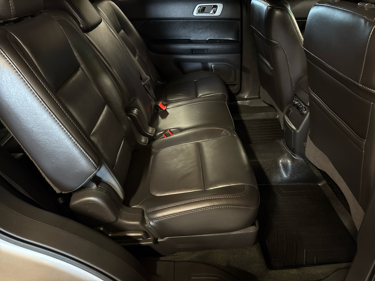 Ford Explorer 4WD 4dr XLT 2014