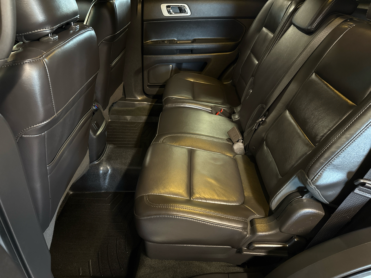 Ford Explorer 4WD 4dr XLT 2014