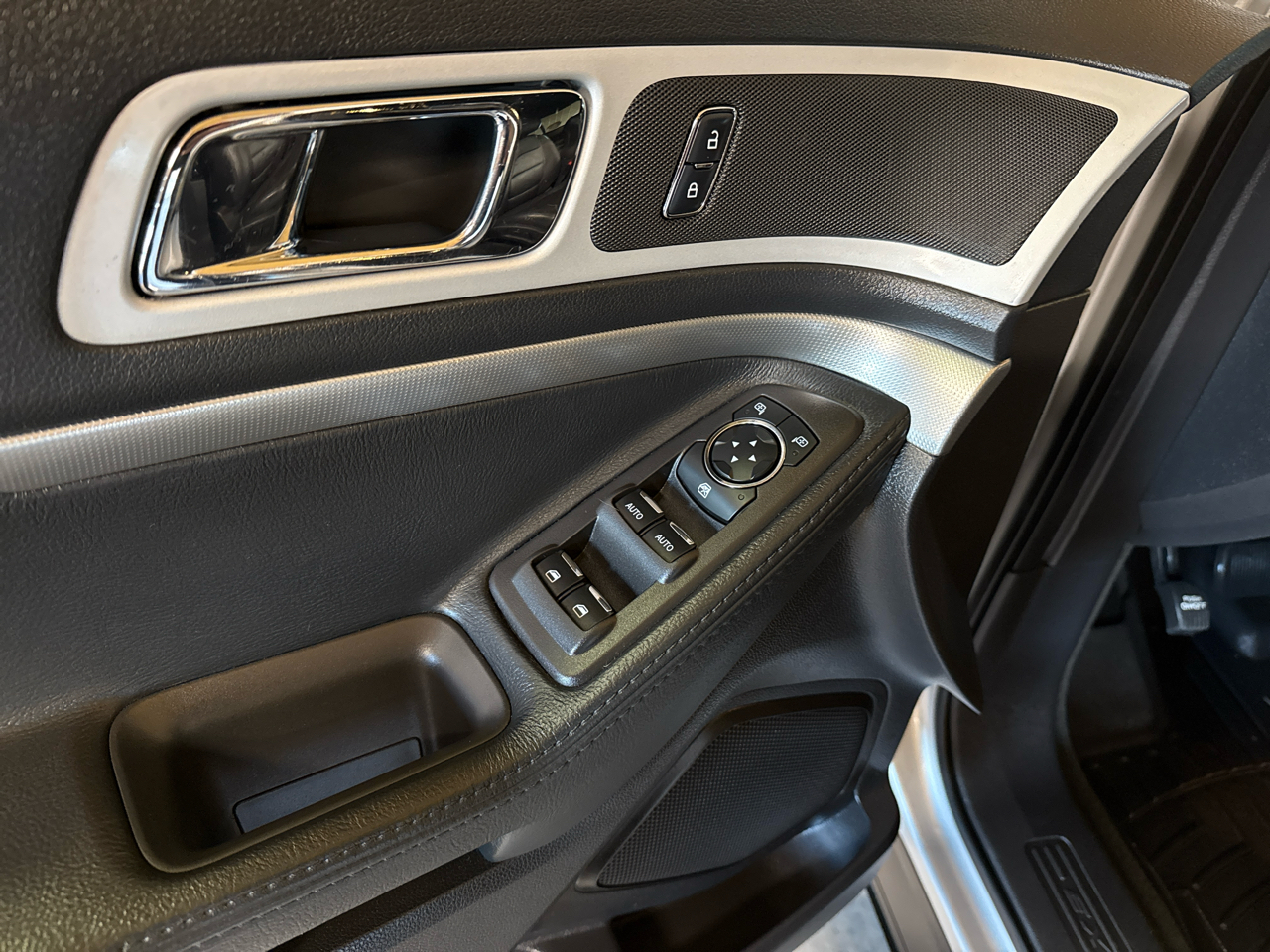 Ford Explorer 4WD 4dr XLT 2014