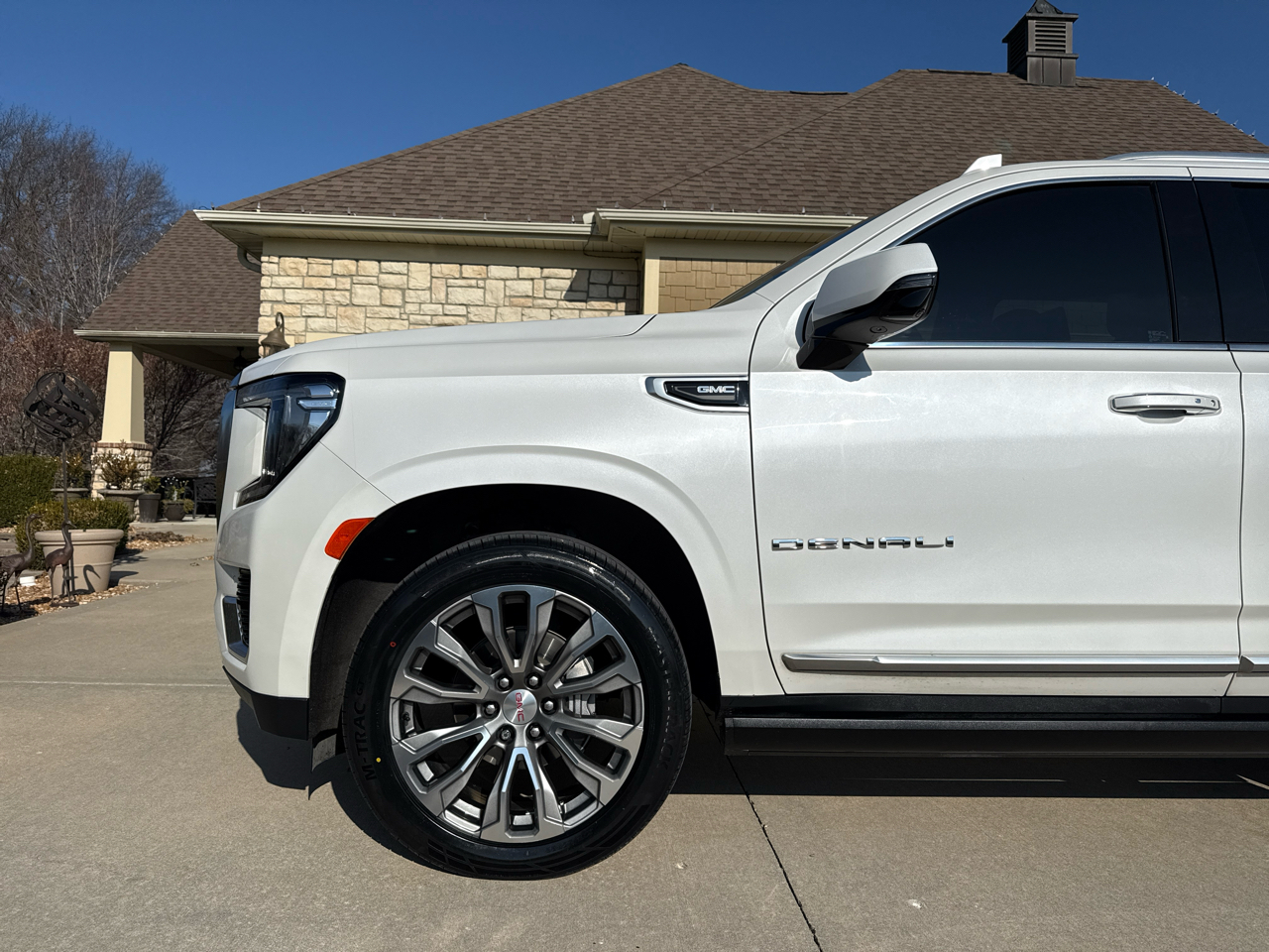 GMC Yukon 4WD 4dr Denali 2021