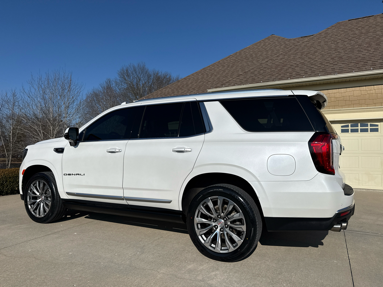 GMC Yukon 4WD 4dr Denali 2021