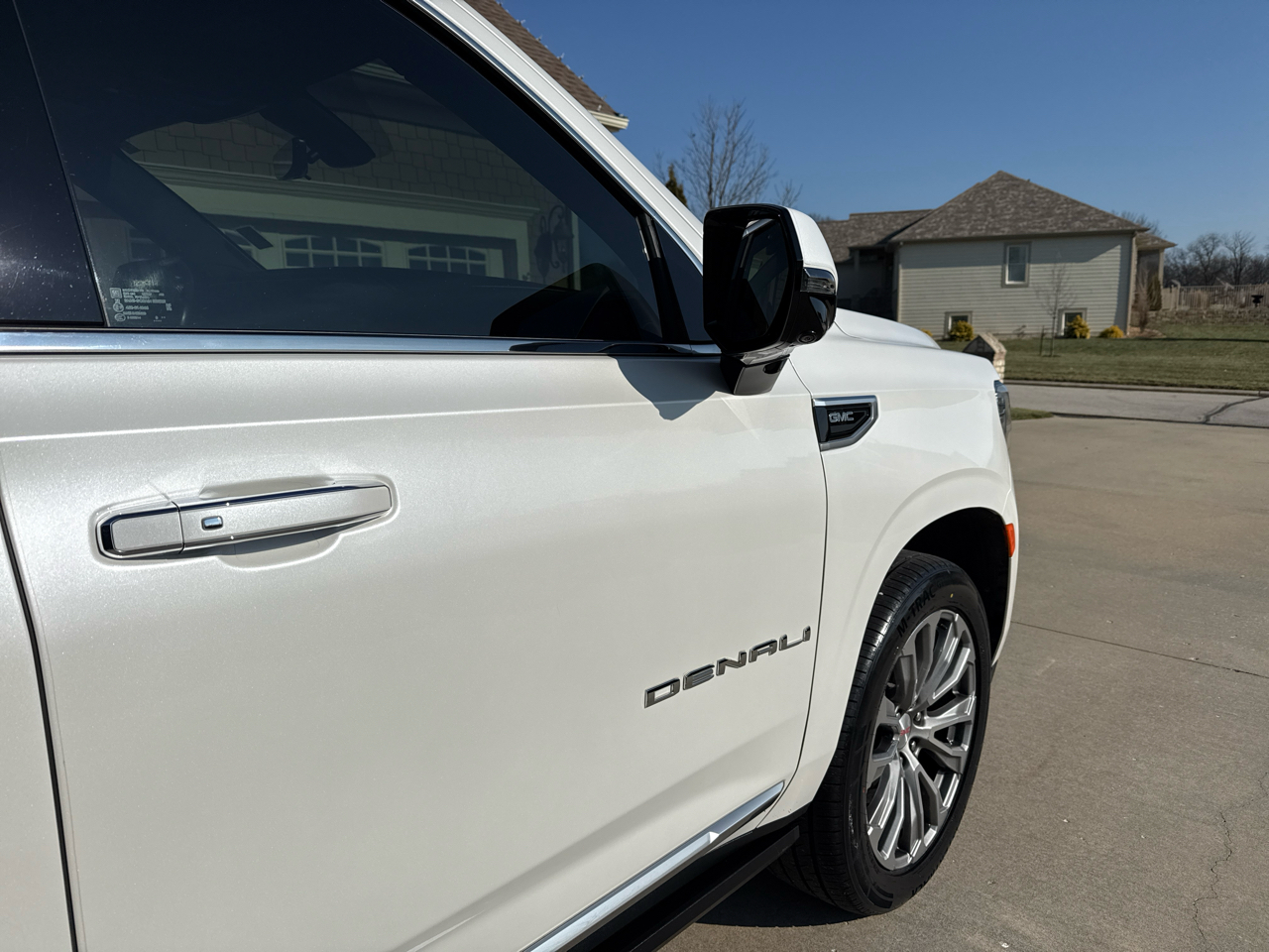 GMC Yukon 4WD 4dr Denali 2021