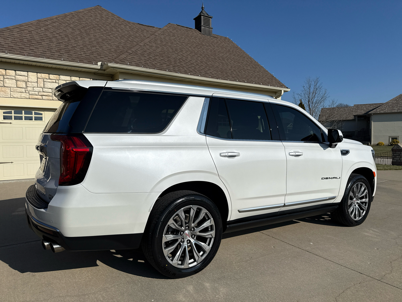 GMC Yukon 4WD 4dr Denali 2021