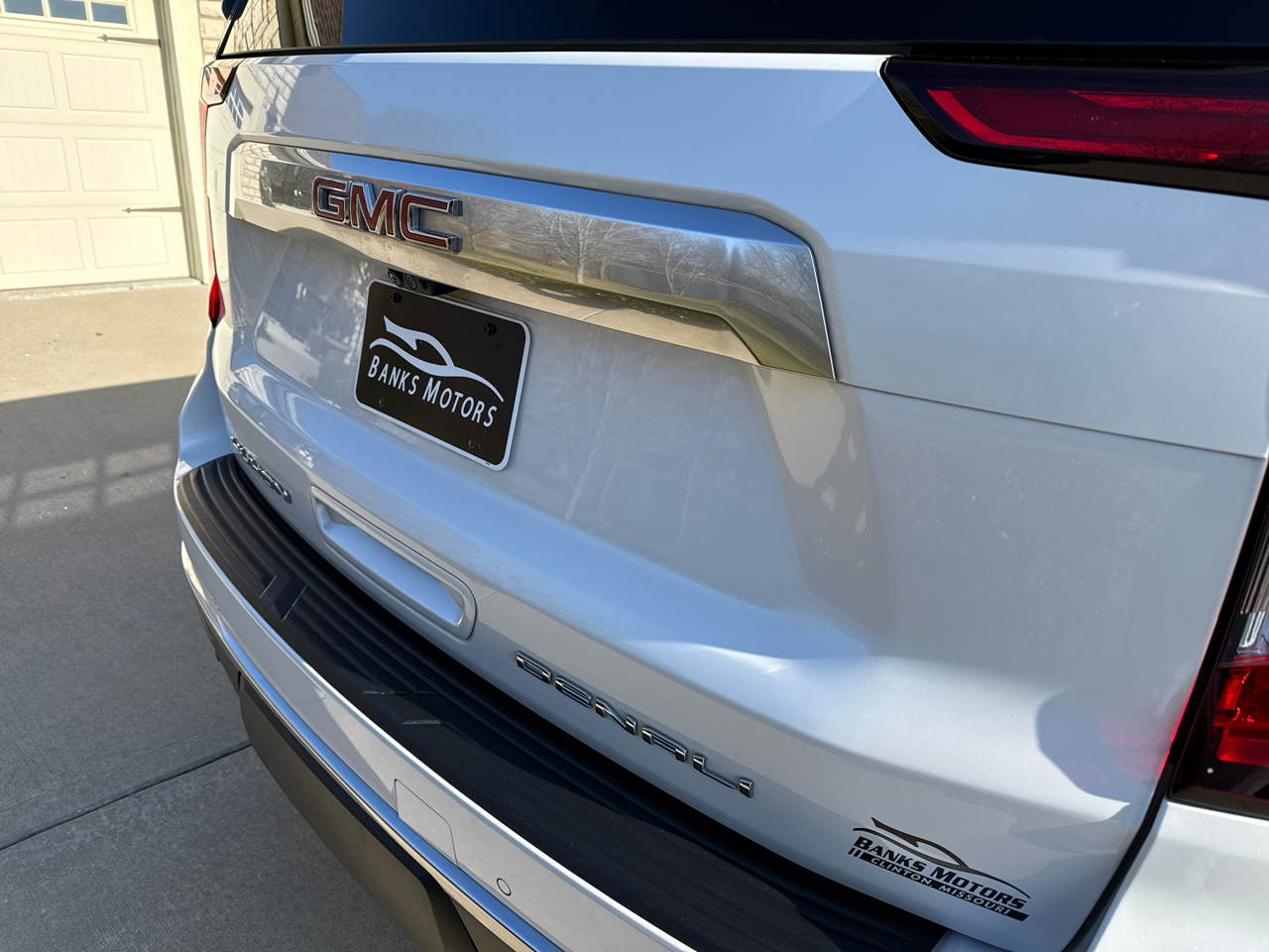 GMC Yukon 4WD 4dr Denali 2021